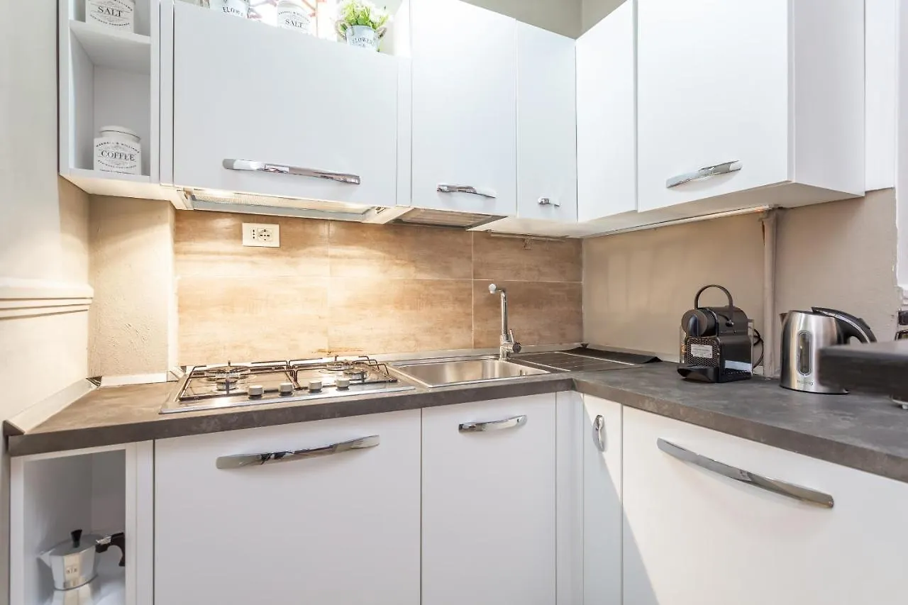 Central Charm Near Piazza Navona - Cozy Loft For 2 Rome Apartment