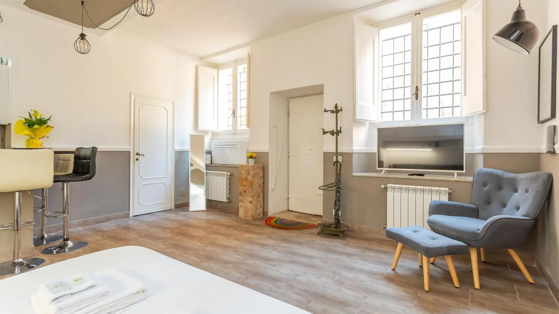 Central Charm Near Piazza Navona - Cozy Loft For 2 Rome Italy