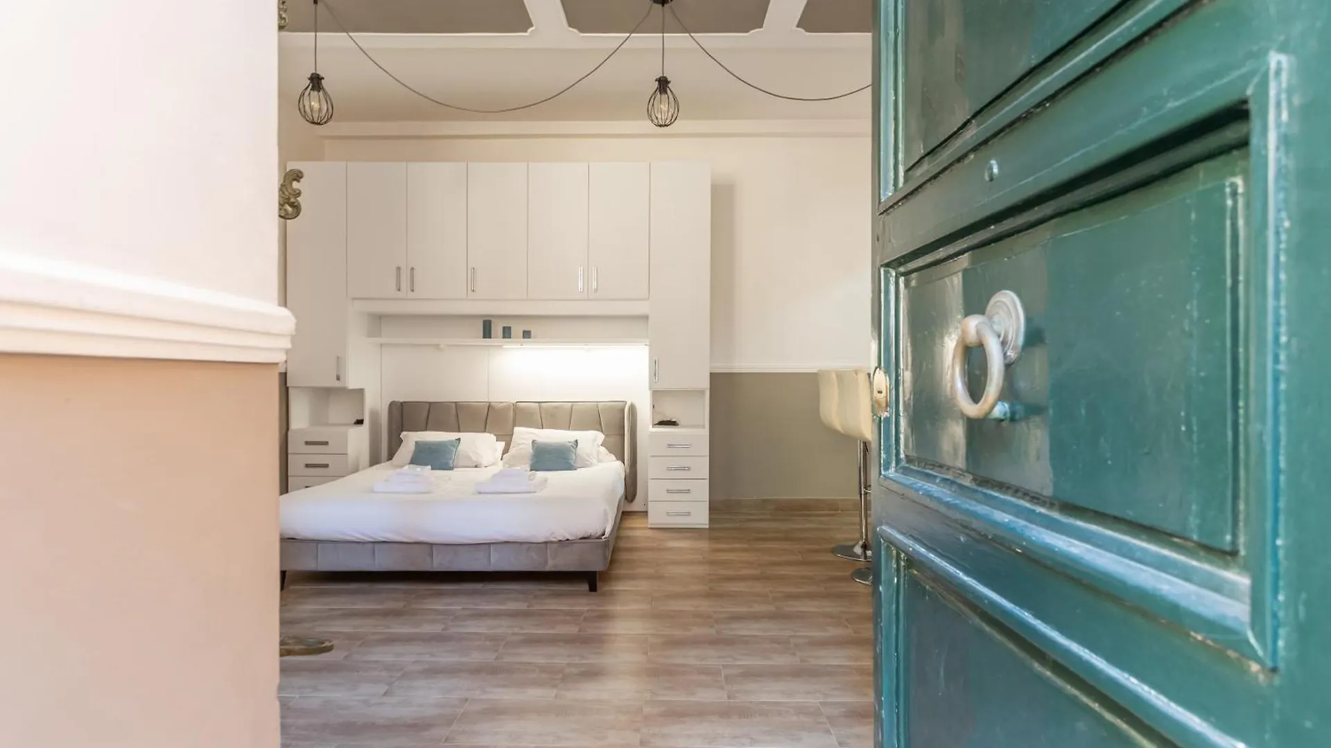 Apartment Central Charm Near Piazza Navona - Cozy Loft For 2 Rome Italy